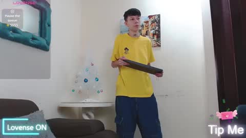 Snapshot of liambrown09 chatting on 3, 12, 2025 Liam online show from 3, 12, 2025