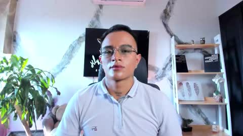 LiamDeep online show from 17, 12, 2025