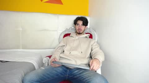 LiamLuxe online show from 13, 1, 2025