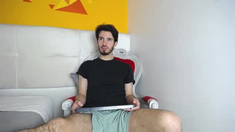 LiamLuxe online show from 1, 2, 2025