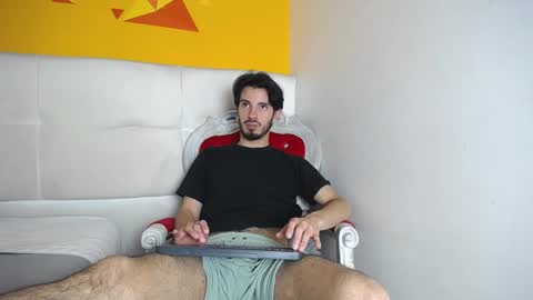 LiamLuxe online show from 1, 2, 2025