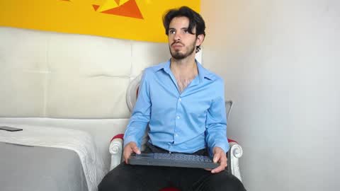 LiamLuxe online show from 5, 2, 2025