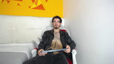 LiamLuxe online show from 8, 2, 2025