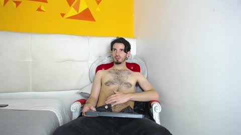 LiamLuxe online show from 8, 2, 2025