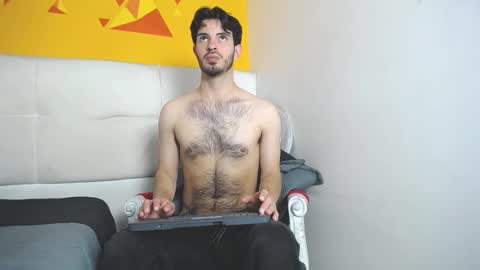 LiamLuxe online show from 5, 3, 2025