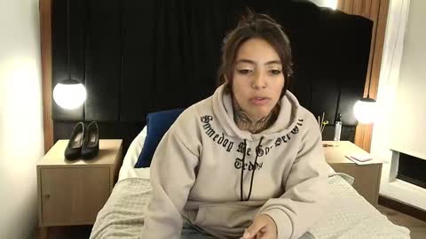 L I A M O N R O E online show from 10, 3, 2026