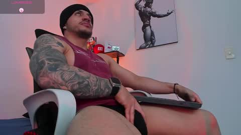 Snapshot of liamreigns_ chatting on 22, 9, 2025 liam online show from 22, 9, 2025