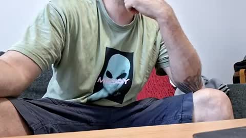 LiamCross online show from 17, 6, 2026
