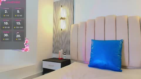 lian_cameron online show from 16, 4, 2026