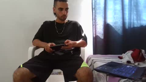Snapshot of lian_mike203523 chatting on 19, 10, 2025 lian_mike203523 online show from 19, 10, 2025