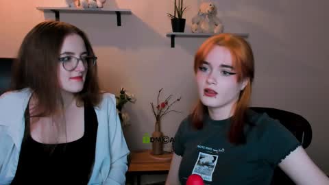 Snapshot of liana_kisses chatting on 20, 12, 2024 Little Liana online show from 20, 12, 2024