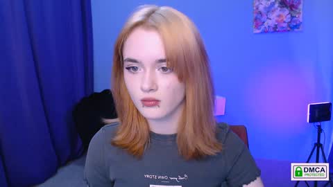 Snapshot of liana_kisses chatting on 2, 1, 2025 Little Liana online show from 2, 1, 2025