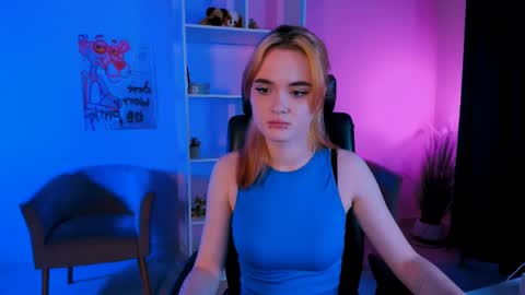 Snapshot of liana_kisses chatting on 12, 2, 2025 Little Liana online show from 12, 2, 2025