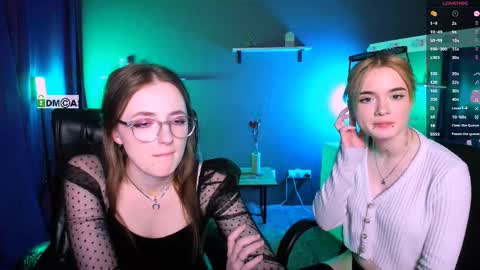 Snapshot of liana_kisses chatting on 4, 3, 2025 Little Liana online show from 4, 3, 2025