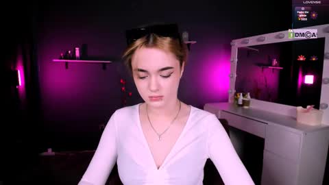 Snapshot of liana_kisses chatting on 8, 3, 2025 Little Liana online show from 8, 3, 2025