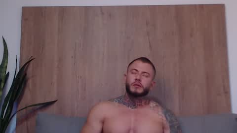 lianjones9 online show from 3, 2, 2025