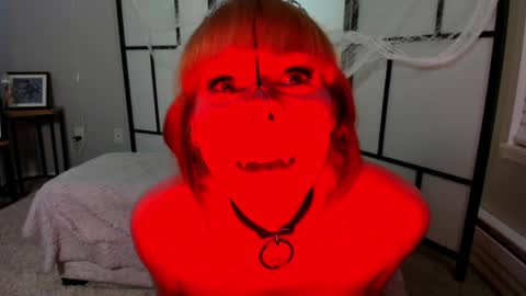 Snapshot of liannalawson chatting on 1, 1, 2025 Lianna Lawson online show from 1, 1, 2025