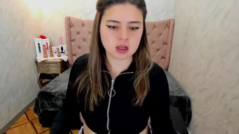 Snapshot of lianngrace chatting on 22, 2, 2025 Grace online show from 22, 2, 2025