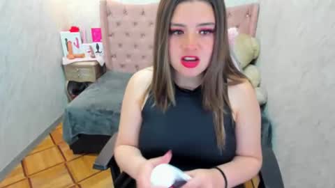 Snapshot of lianngrace chatting on 18, 10, 2025 Grace online show from 18, 10, 2025