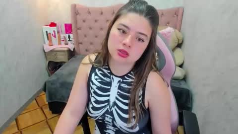 Snapshot of lianngrace chatting on 21, 10, 2025 Grace online show from 21, 10, 2025