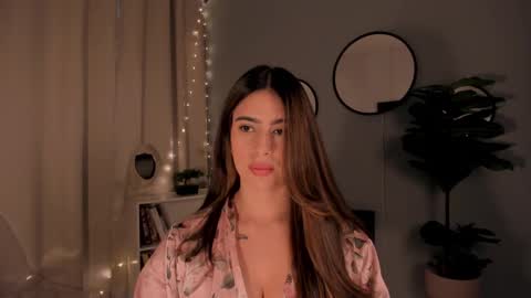 Snapshot of liapearce chatting on 30, 9, 2025 Lia online show from 30, 9, 2025