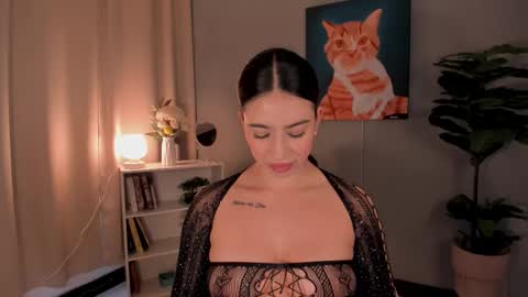 Snapshot of liapearce chatting on 20, 10, 2025 Lia online show from 20, 10, 2025