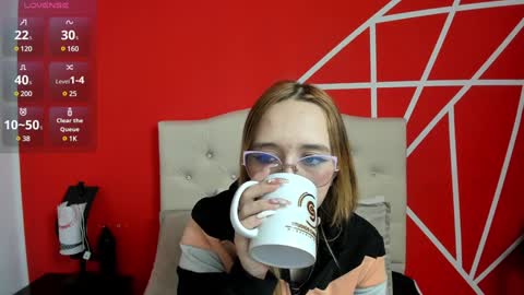 Lia Roberts online show from 15, 1, 2025