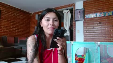 Snapshot of liarouse04 chatting on 29, 4, 2026 Liarouse04 online show from 29, 4, 2026