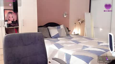 Snapshot of libby_nora chatting on 27, 10, 2025 Libby online show from 27, 10, 2025