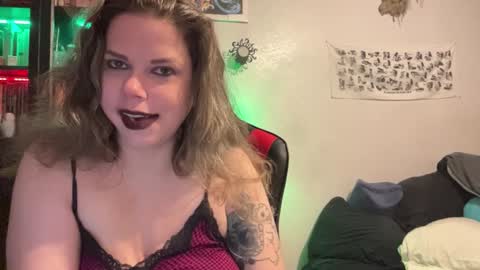 Libby Deetz online show from 17, 12, 2024
