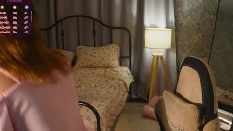 Elena online show from 12, 9, 2025