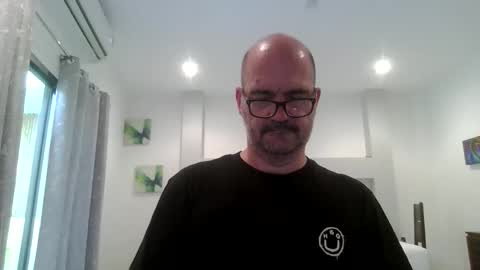 Snapshot of libertarians1972 chatting on 29, 10, 2025 Cockcentric online show from 29, 10, 2025