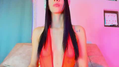 Valentina Hall online show from 19, 12, 2025