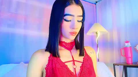 Valentina Hall online show from 4, 6, 2026
