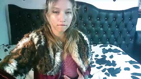 Snapshot of licethf00x chatting on 15, 9, 2025 licethf00x online show from 15, 9, 2025