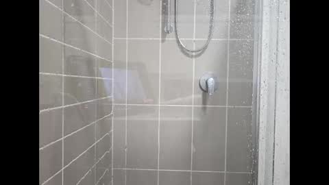 Snapshot of lickitwell29 chatting on 14, 12, 2024 lickitwell29 online show from 14, 12, 2024