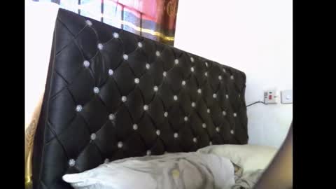 Snapshot of lickmefuckmex chatting on 8, 11, 2025 lickmefuckmex online show from 8, 11, 2025