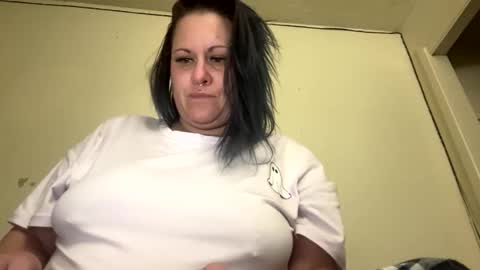 AllieAustyn online show from 8, 1, 2025