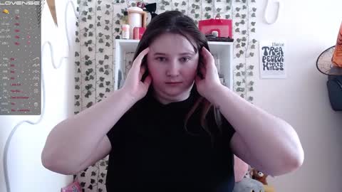 light_lunaa online show from 7, 2, 2025