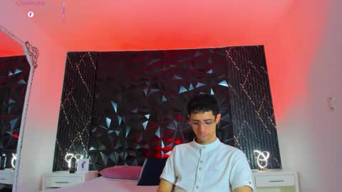 Snapshot of liiamhudson_ chatting on 21, 9, 2025 L I I A M online show from 21, 9, 2025