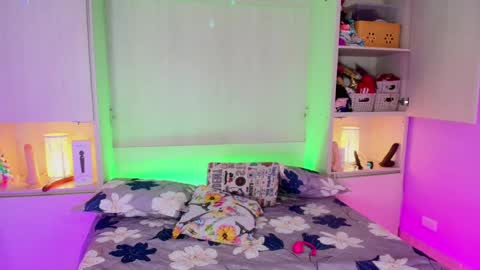 Snapshot of liiavega chatting on 12, 1, 2025 online show from 12, 1, 2025