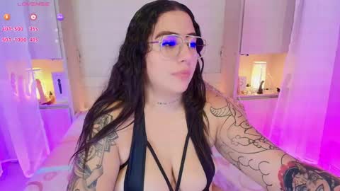 Snapshot of liiavega chatting on 10, 2, 2025 online show from 10, 2, 2025