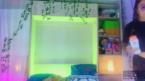 Snapshot of liiavega chatting on 19, 9, 2025 online show from 19, 9, 2025