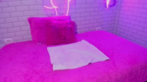 Snapshot of liily_hot chatting on 21, 12, 2024 LIILY online show from 21, 12, 2024