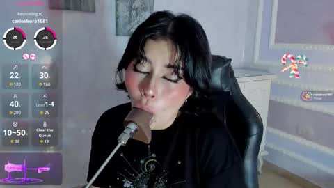 Snapshot of liily_hot chatting on 17, 9, 2025 LIILY online show from 17, 9, 2025