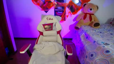 Liika  online show from 3, 11, 2025