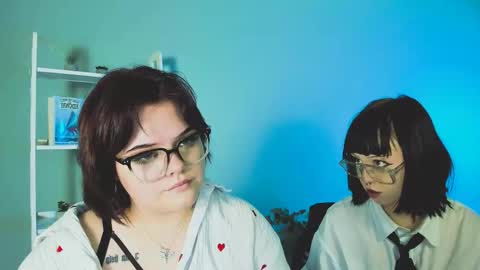 lika_pop online show from 2, 12, 2025