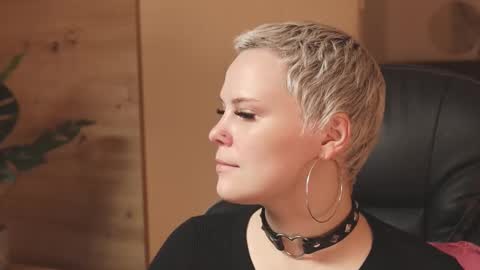 likaaberry online show from 18, 11, 2025