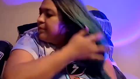 Snapshot of likeadrugg chatting on 27, 12, 2024 DRUG online show from 27, 12, 2024