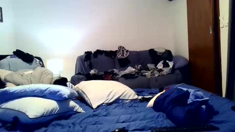 Snapshot of likthat121 chatting on 5, 4, 2026 likthat121 online show from 5, 4, 2026